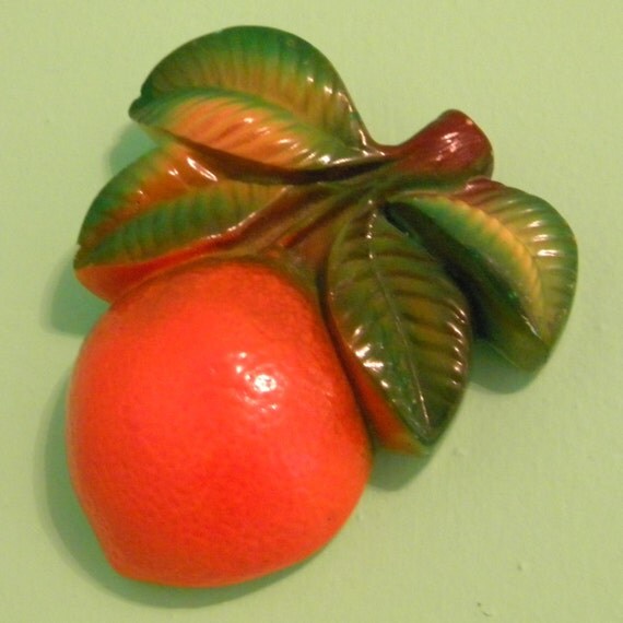 Vintage 1950s Kitchen Chalkware Fruit wall Hanging by 3438nancy