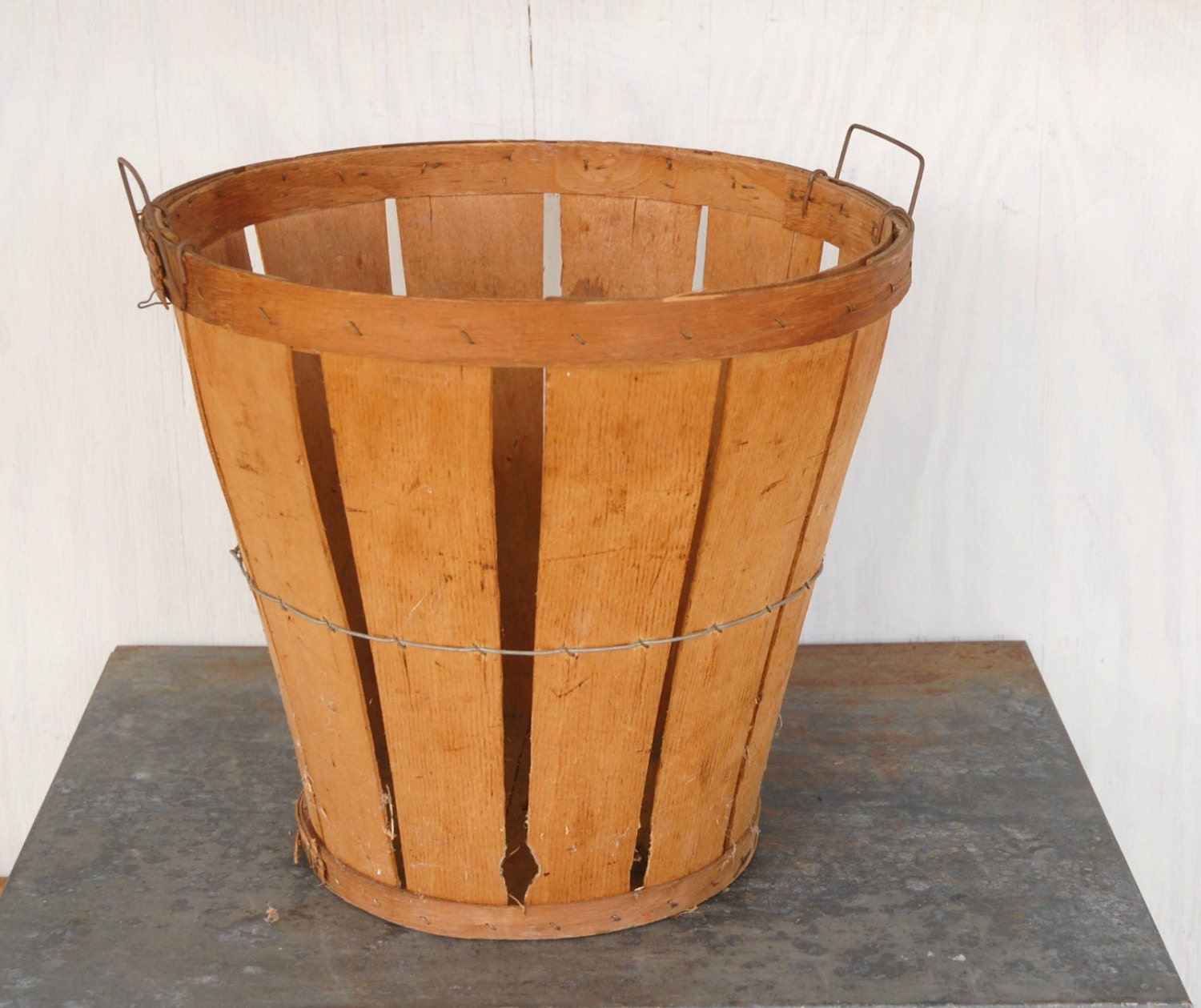 Vintage Bushel Basket With Wire Handles by cheryl12108 on Etsy