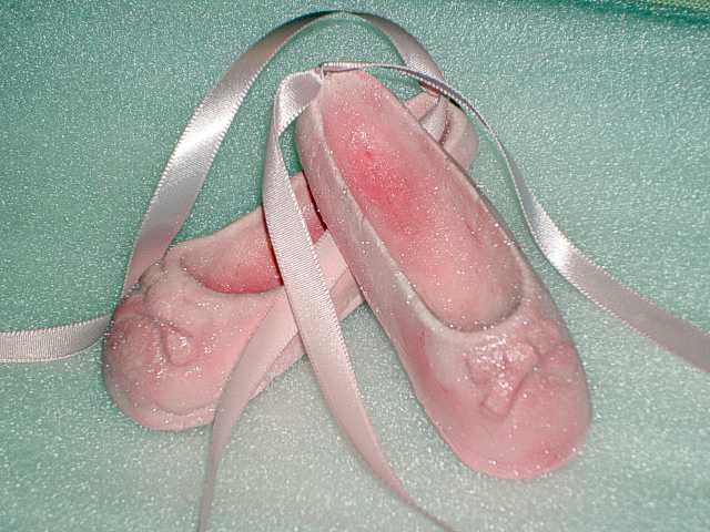 Gumpaste Ballet Slippers / Shoes Cake Topper - GumpasteGarden