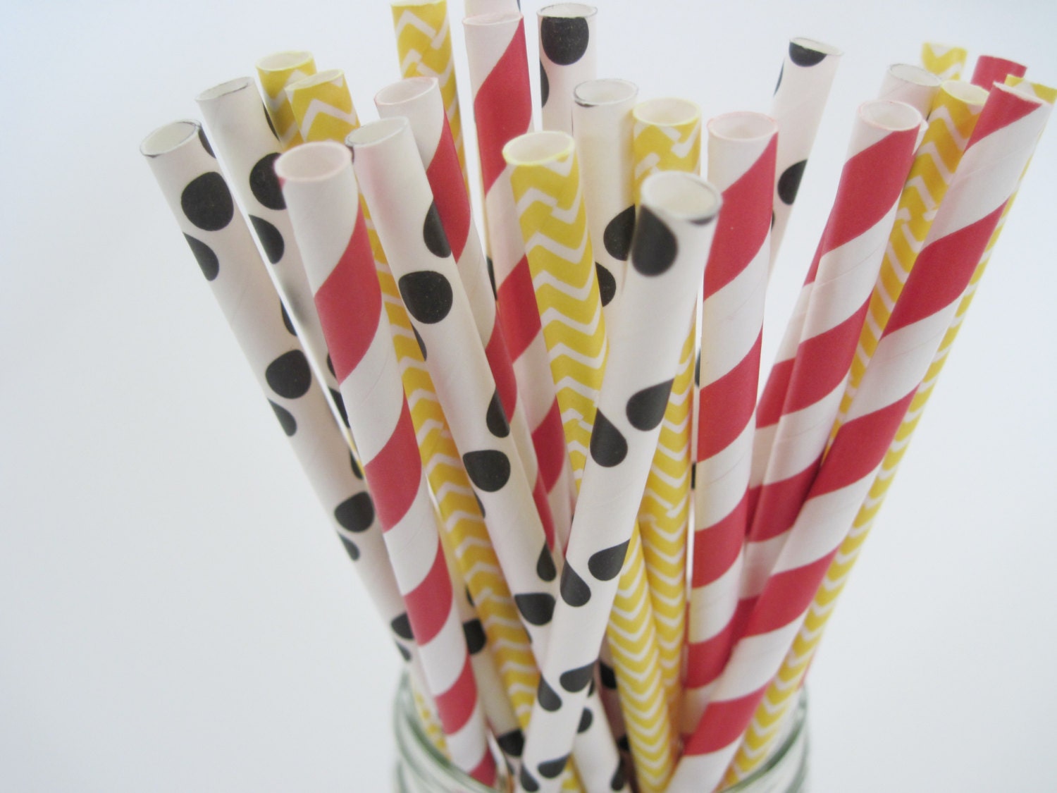 ON SALE 25 Mickey or Minnie Mouse Paper Straw Mix - - ships less than 24 hours Il_570xn