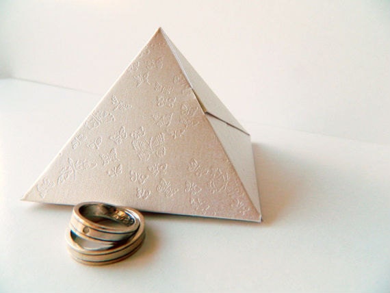 20 Pyramid favor boxes - Wedding Favors - Ivory Shimmer Cardstock  - Butterfly Deboss - 3.07 x 2.36 (h) - FunkyBoxStudio