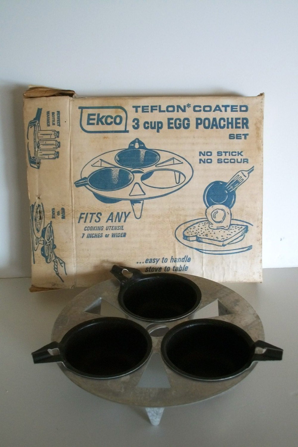 Vintage Egg Poacher Set 3 Cup Ekco Brand Teflon by Lionfishvintage
