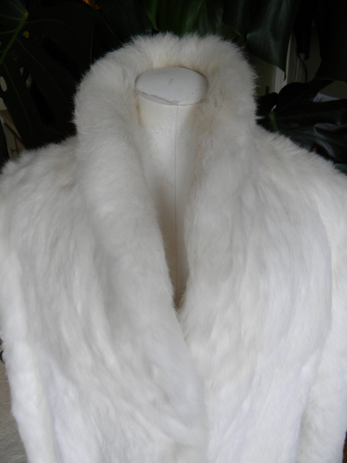 Vintage 80s winter white rabbit fur coat/jacket by VerbenaVintage