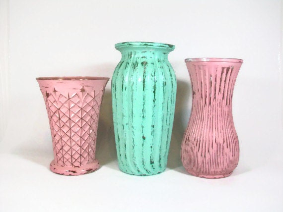 shabby chic vase set mint pink painted vases by a2ndlifevintage shabby chic vase set mint pink painted vases by a2ndlifevintage
