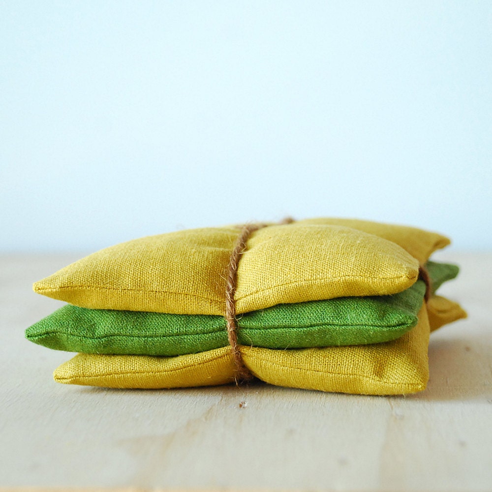 Organic Lavender Sachets Saffron and Olive  Linen Botanical Gift Set
