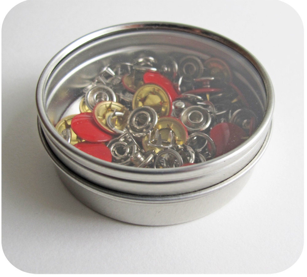 25 Jumbo Size 24 Long-Prong Snaps in a Tin with a Clear Lid - Choice of 5 Colors