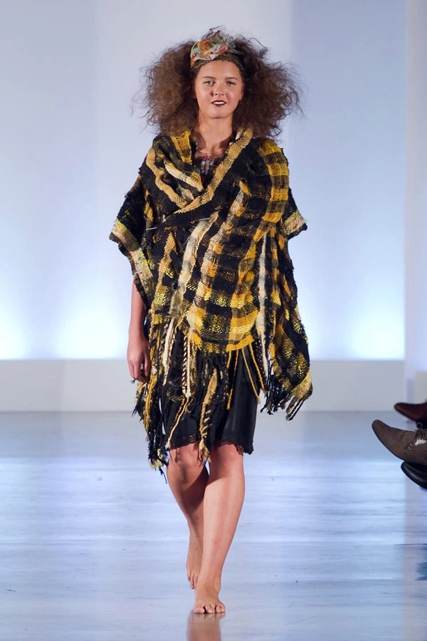Bumble, a LArge Wrap in yellow and black