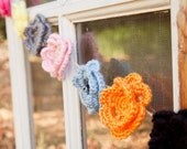 Crocheted Flower Clip - medium