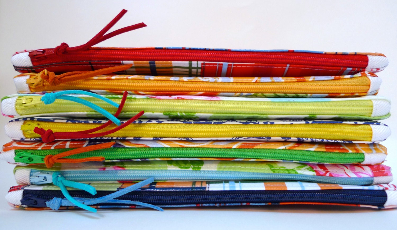 NEW SPRING 2013- Laminated Cotton Waterproof Zipper Clutch Pouch-Denstination Wedding Bridesmaids Gift Pack of 4