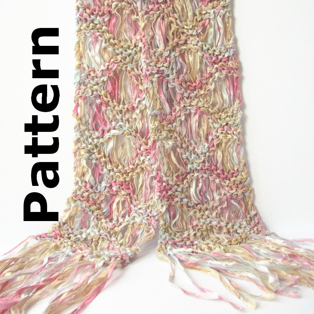 Easy knit scarf pattern pdf, Ripple scarf, instant download pattern drop stitch scarf, Colinette Giotto, bulky scarf, ribbon knit