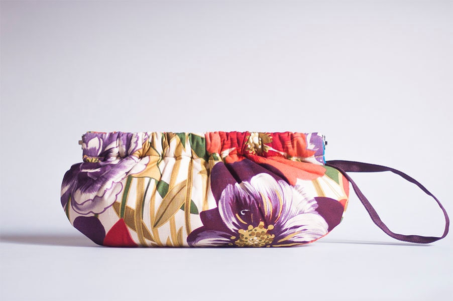 wristlet multicolor blossom Gabi clutch - Padded - internal metal frame - Alexander Henry Fabric