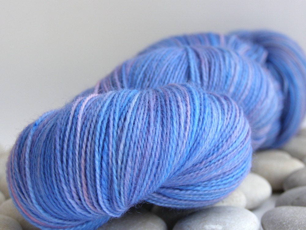 Hand Dyed Lace Knitting Yarn - Lace Weight, Variegated, 870yds - Lavender