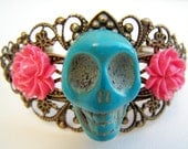 Day of the Dead Cuff Bracelet, Dia de Los Muertos Skull Bracelet, Turquoise Skull with Coral Pink Flowers, Antiqued Brass Filigree - Daya