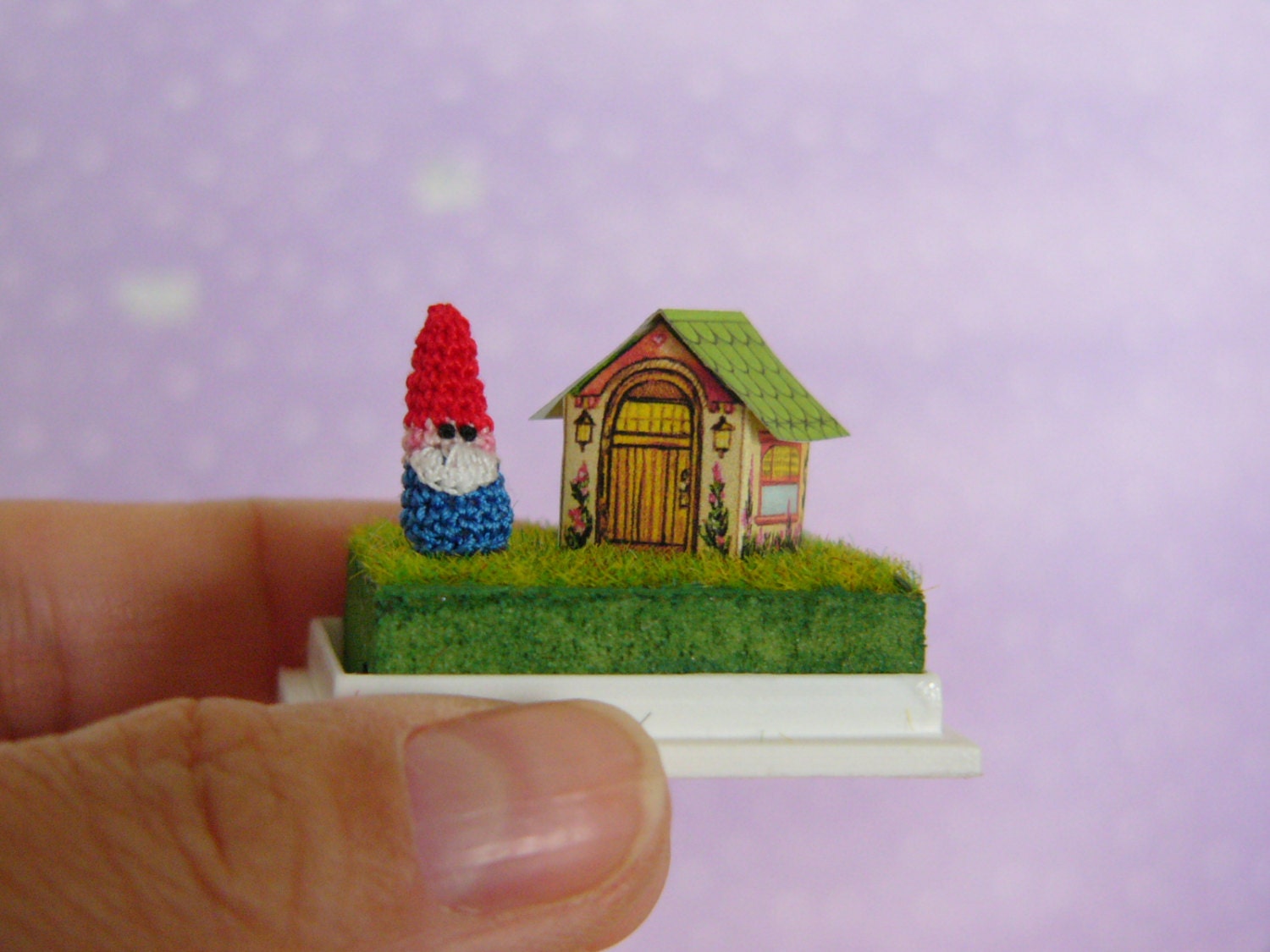 Muffa's - Micro Miniature Fingertip Gnome and House