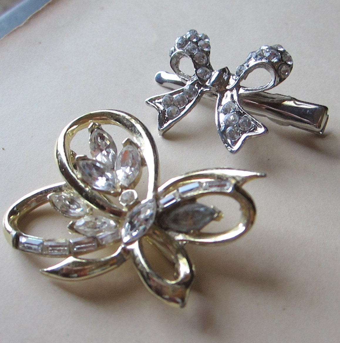 Vintage Rhinestone Bows  Brooch and Hair Clip
