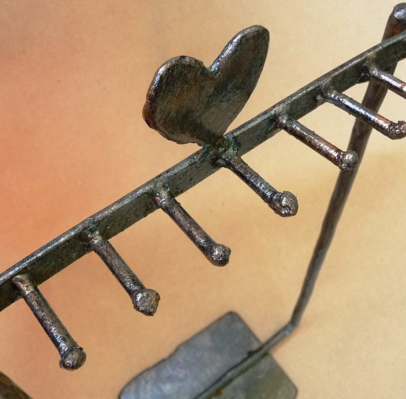 MOXIE METAL Necklace Holder 341 - 9 x 15 in.