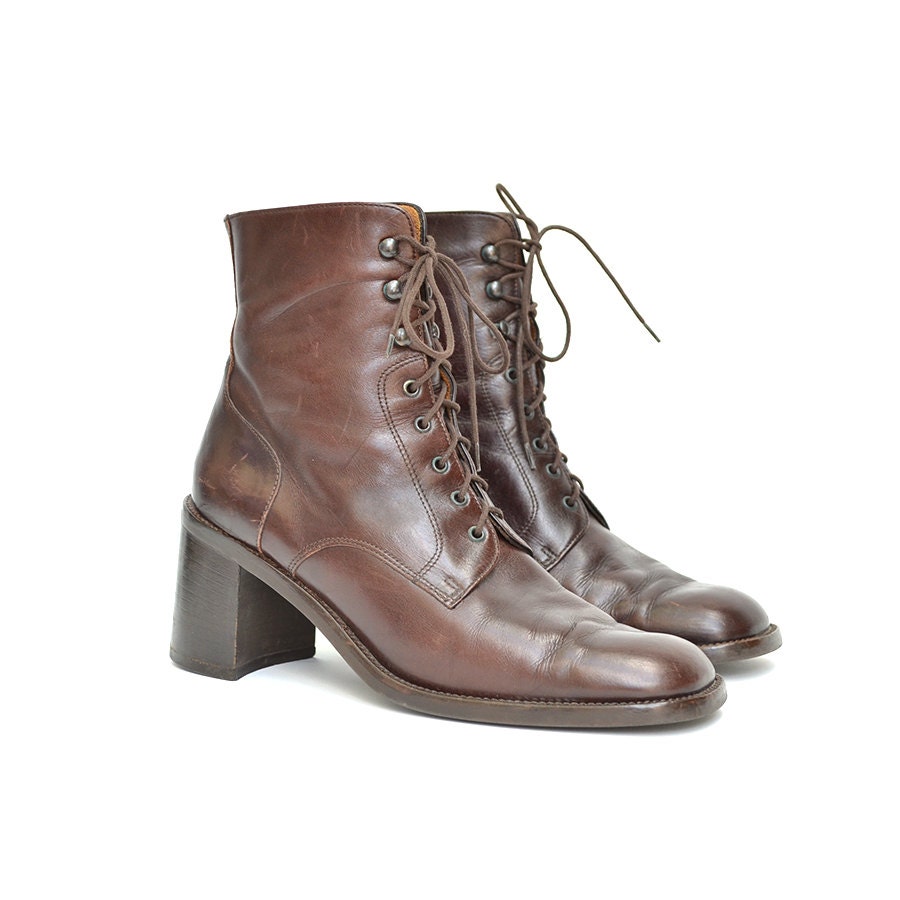 size 9 vintage brown Italian leather chunk heel ankle boots