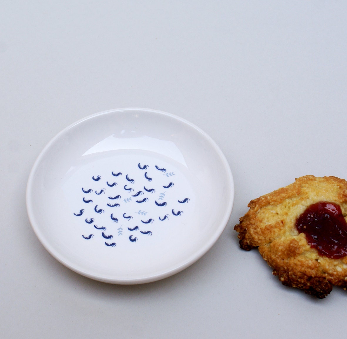 Ceramic saucer - narwhal - sea level