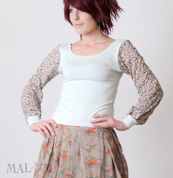 Pale blue tee with floral sleeves - Jersey