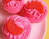 Passionfruit Nectarine Cupcake Bath Bomb