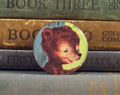 Round Wooden Brooch with Brown Bear Vintage Illustration