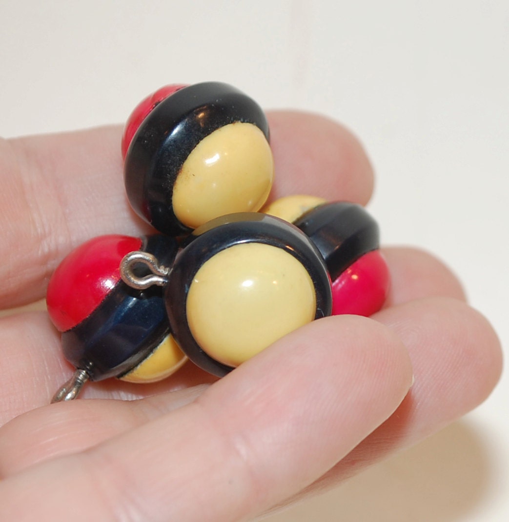 four 4 red, yellow, black vintage sphere ball buttons 2 cm 7/8 inch plastic with metal shank