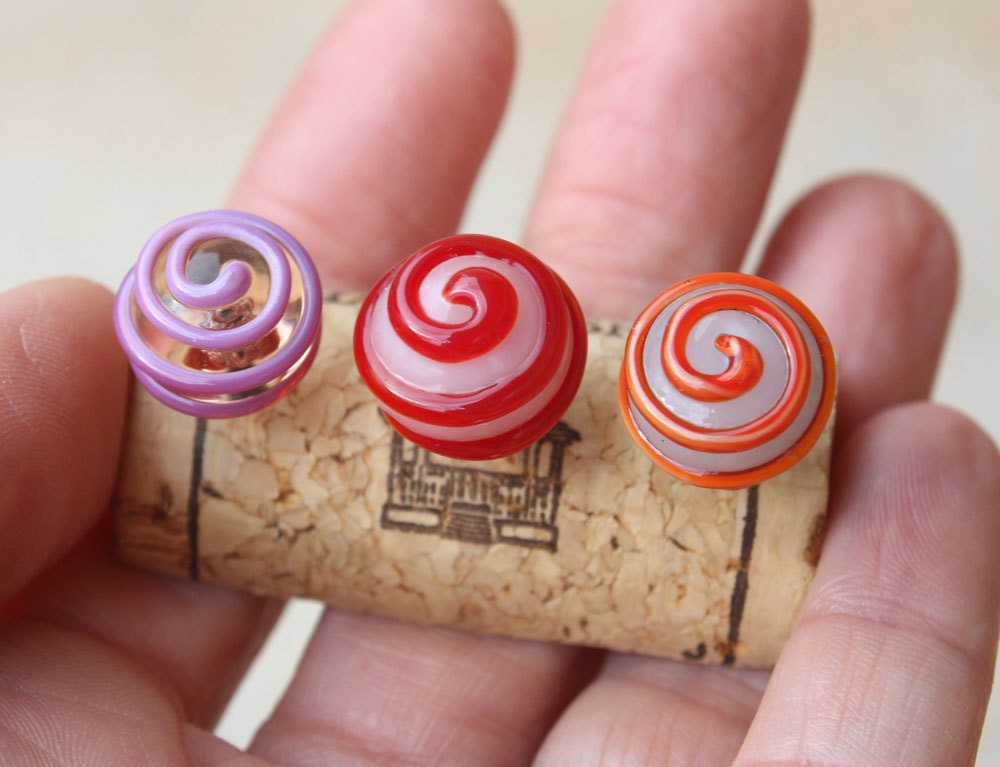Unique Colorful Decorative Swirl Push Pin Set