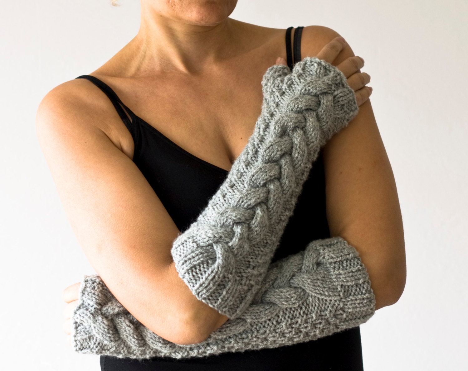 GREY cabled  fingerless gloves