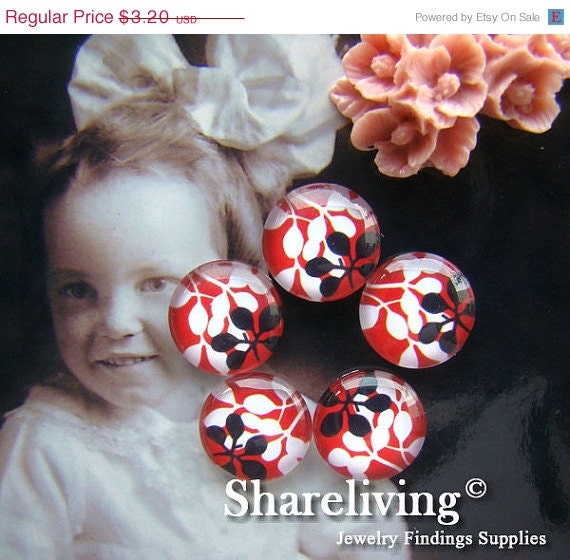 SALE - 10% OFF - 10pcs 12mm Handmade Photo Glass Cabochons (Leaf)  -- BCH093B