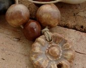 SHABBY CHIC DAISY - Handmade Ceramic  Pendan/Connectort and Coordinating Beads