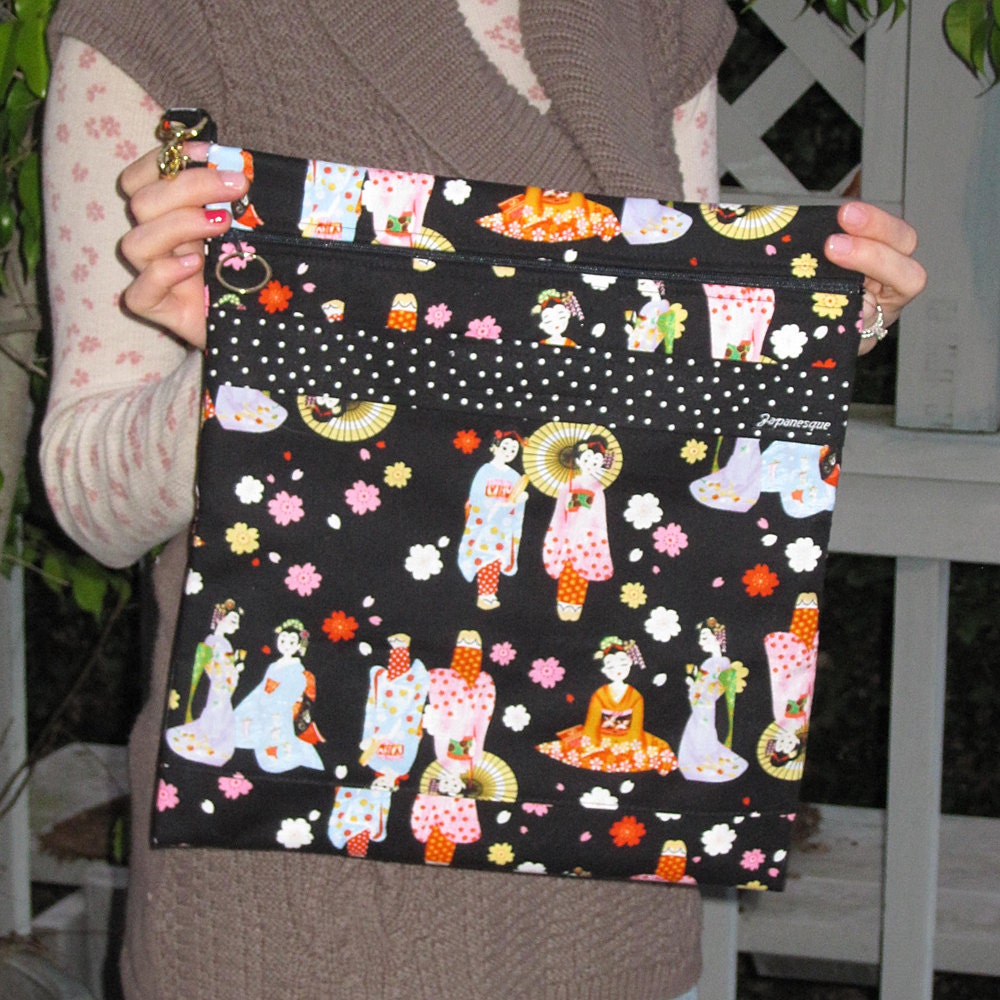 Kimono Girls Geisha Design Japanese Fabric Wrist Strap Wet Bag with Water Resistant Lining