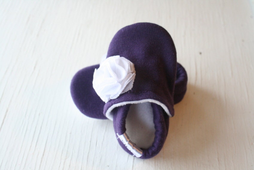 Girl Booties Baby Shoes Slippers Infant Soft Soled non slip PURPLE VIOLET knit white fabric Flower SWAG shower gift toddler  booties