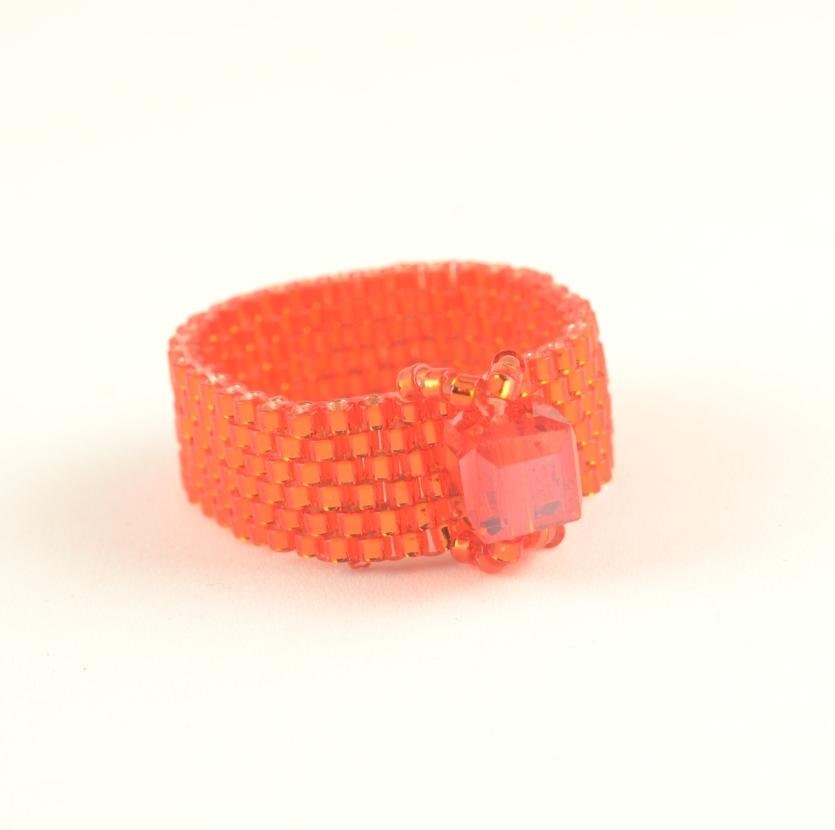 Red Peyote Stitch Band Red SWAROVSKI Cube Crystal Bead Ring Size 10