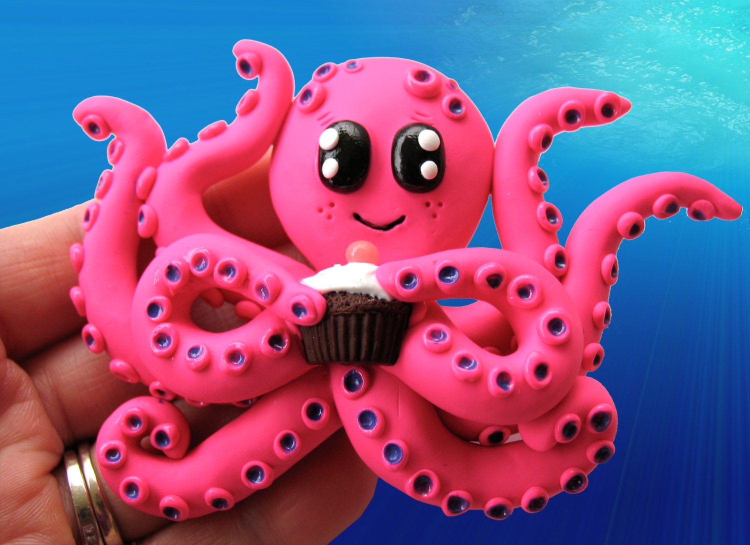 Octopus holding Cupcake STRONG Magnet