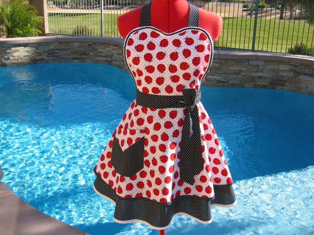 Plus Sizes - Ladybug Apron - Womens, Pin Up - Sweetheart Apron - Customized Sizes - Scarlet Chic Sassy Apron