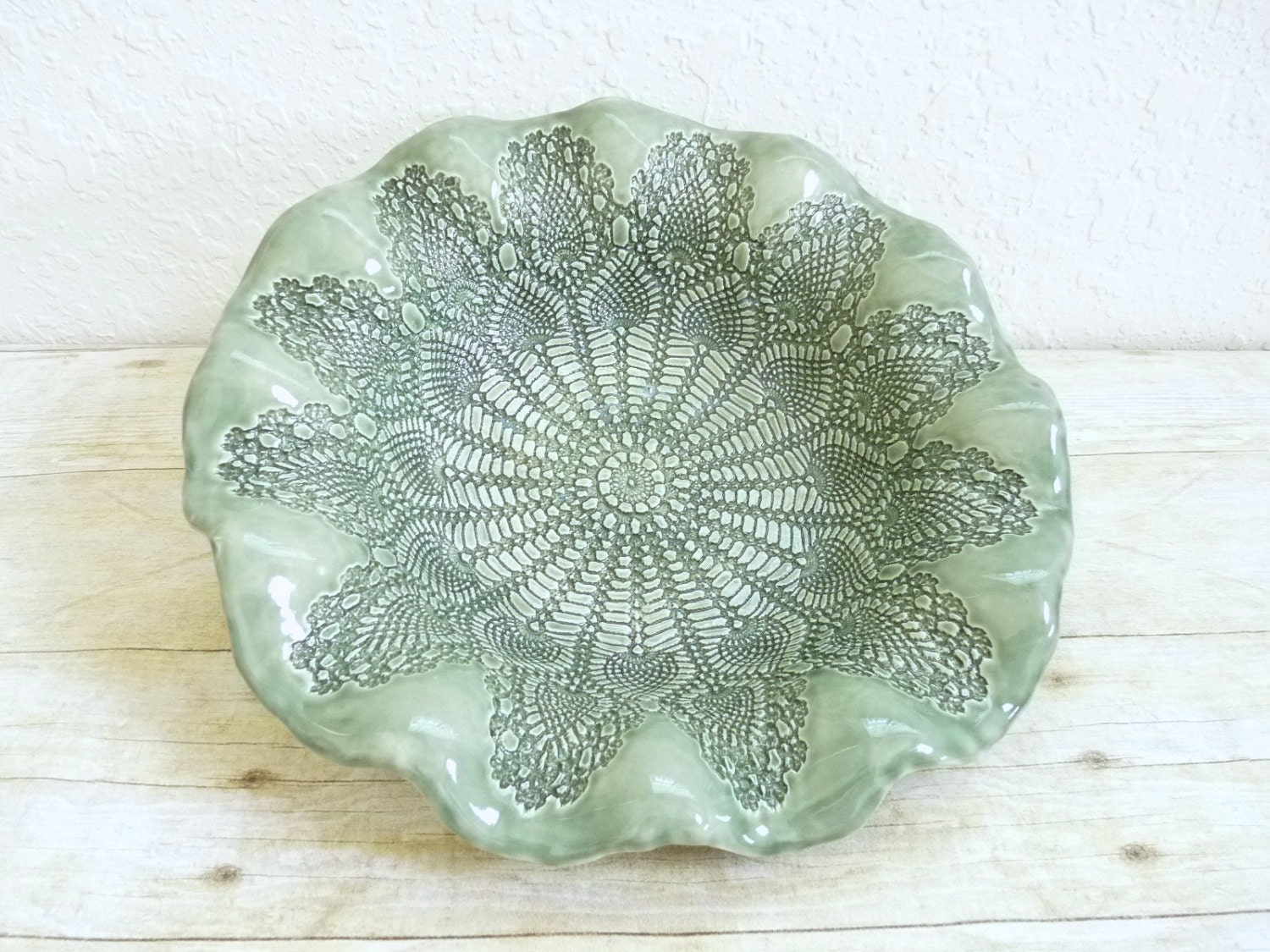 Ceramic Lace Doily Bowl, Handcrafted Stoneware Serving Dish, Pineapple Lace Tatting Design