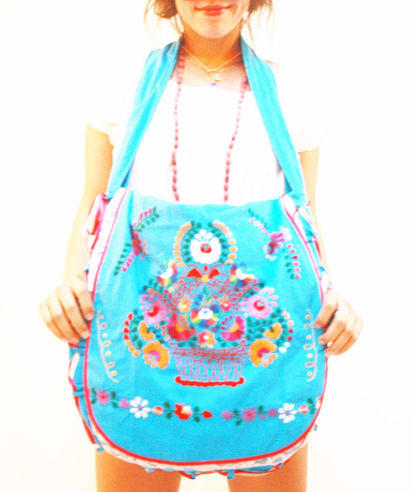 Mexican embroidered bag El Mar & vintage lace w crochet strap