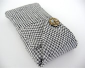 Houndstooth iPhone 5 Cover Handmade Vintage Fabric iSockit
