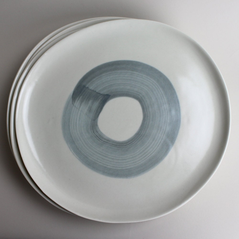 11.5" serving platter, ivory with blue-gray swirl