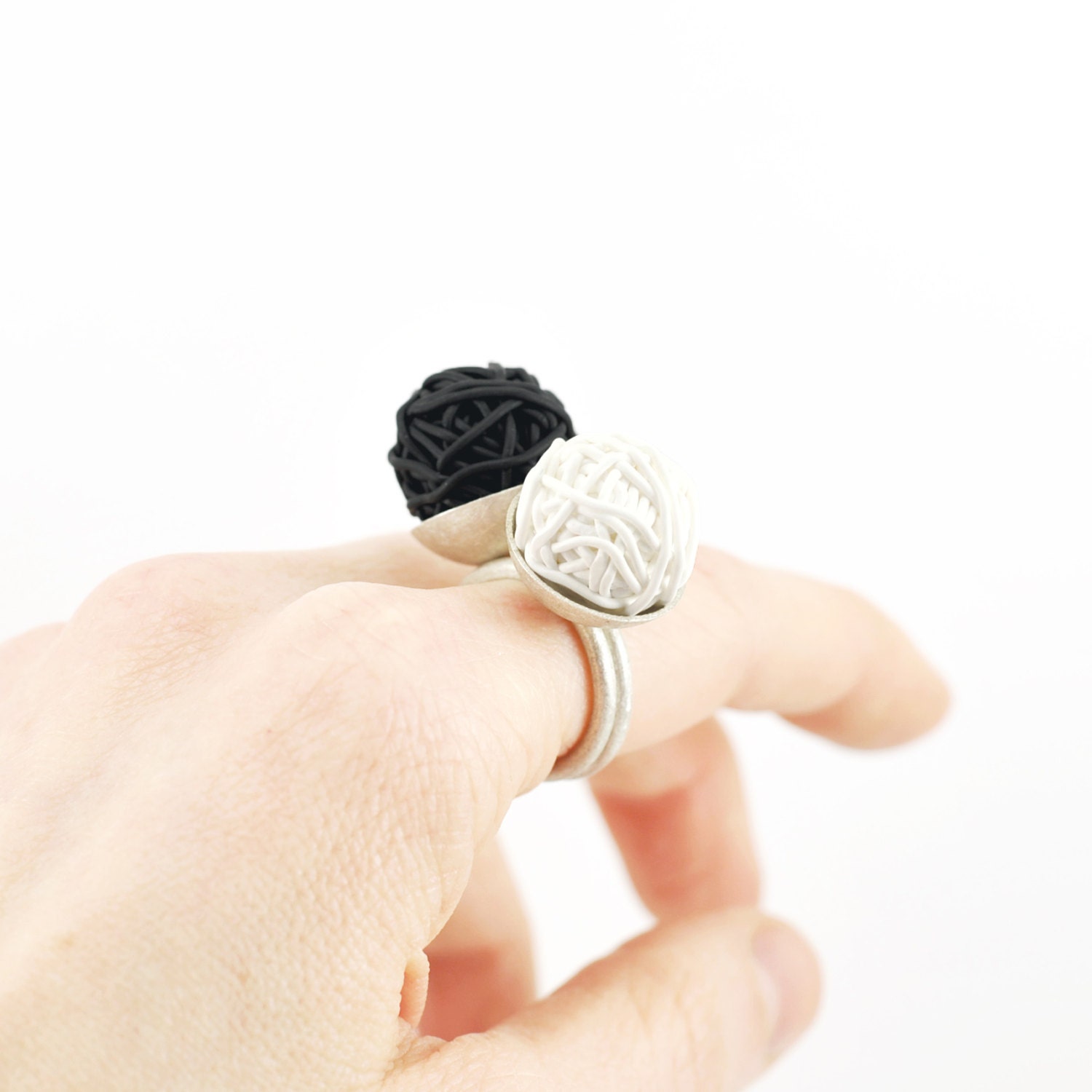 Polymer Clay and Silver Stacking Rings. Black and White. Handmade by Maria Goti Joyas