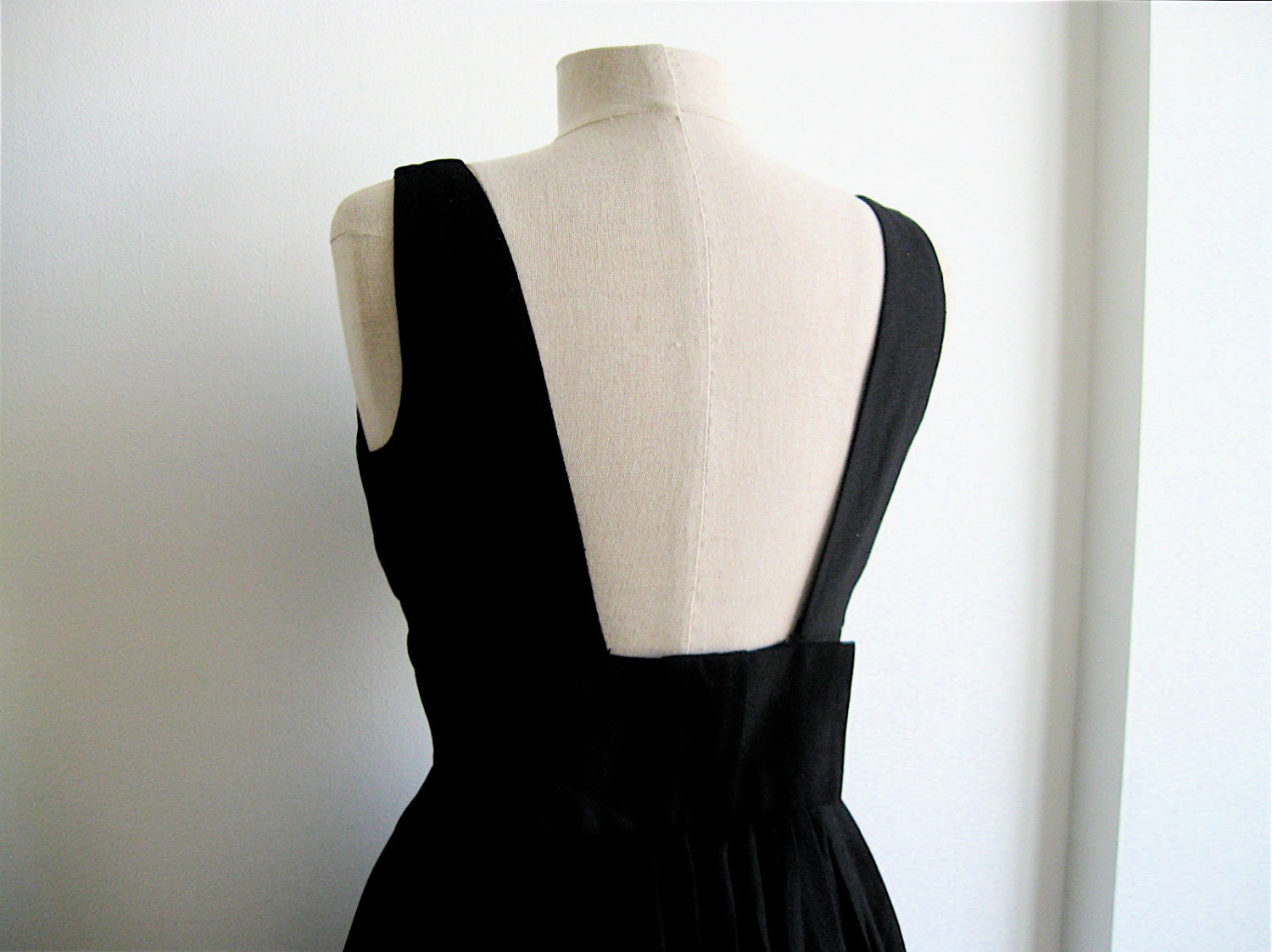 1950s Perfect Black Dress.