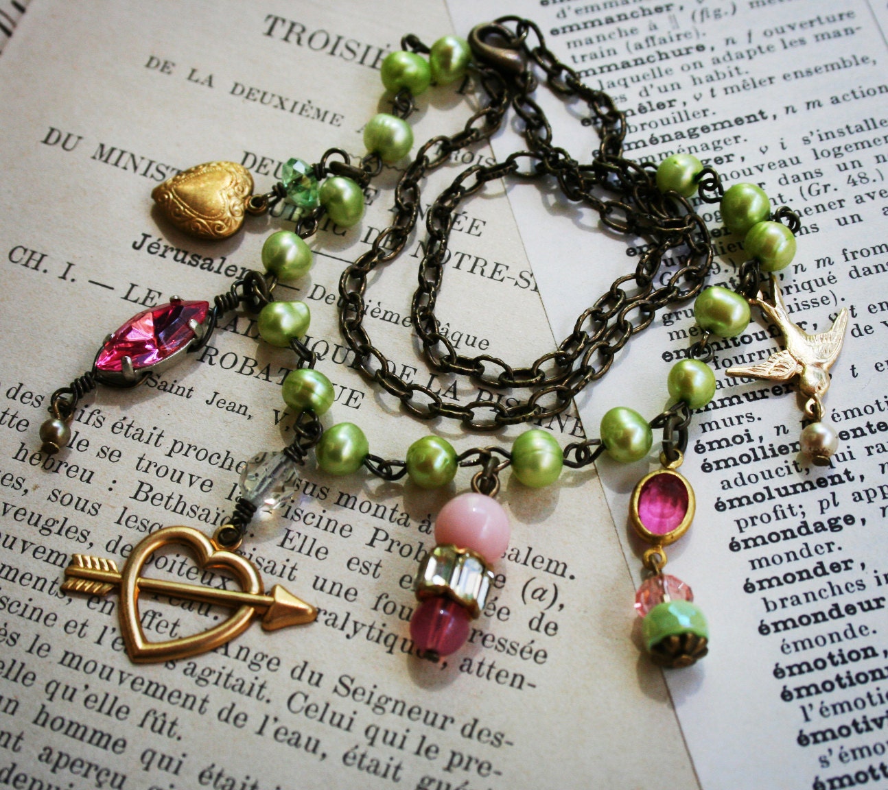 Spring Garden - Freshwater Green Pearl Vintage Charm Necklace