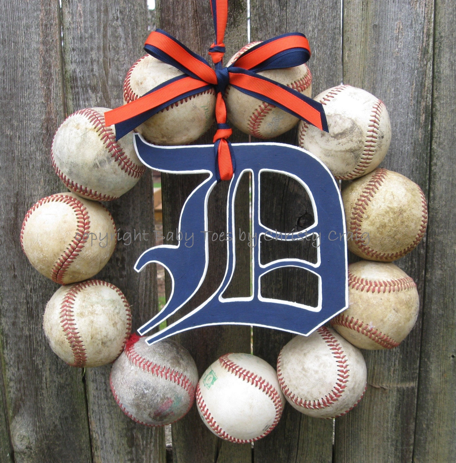 Detroit Tigers Baseball Love Wreath with Old English Style D