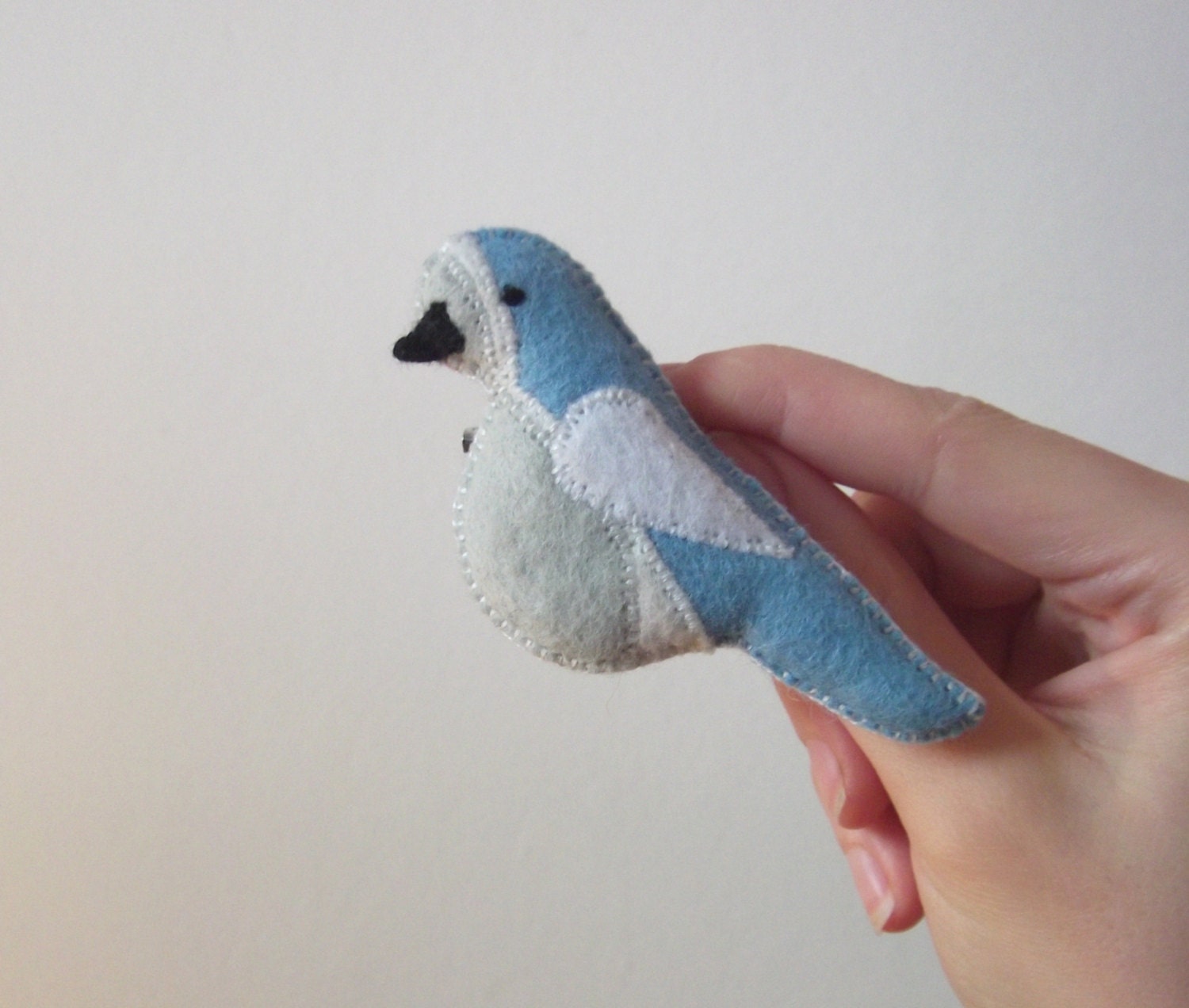 s a l e  felt blue bird brooch