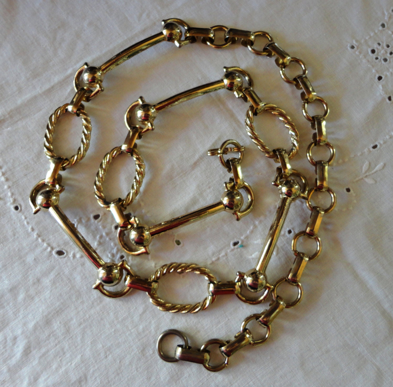 Vintage Gold Tone Heavy Metal Womens Belt