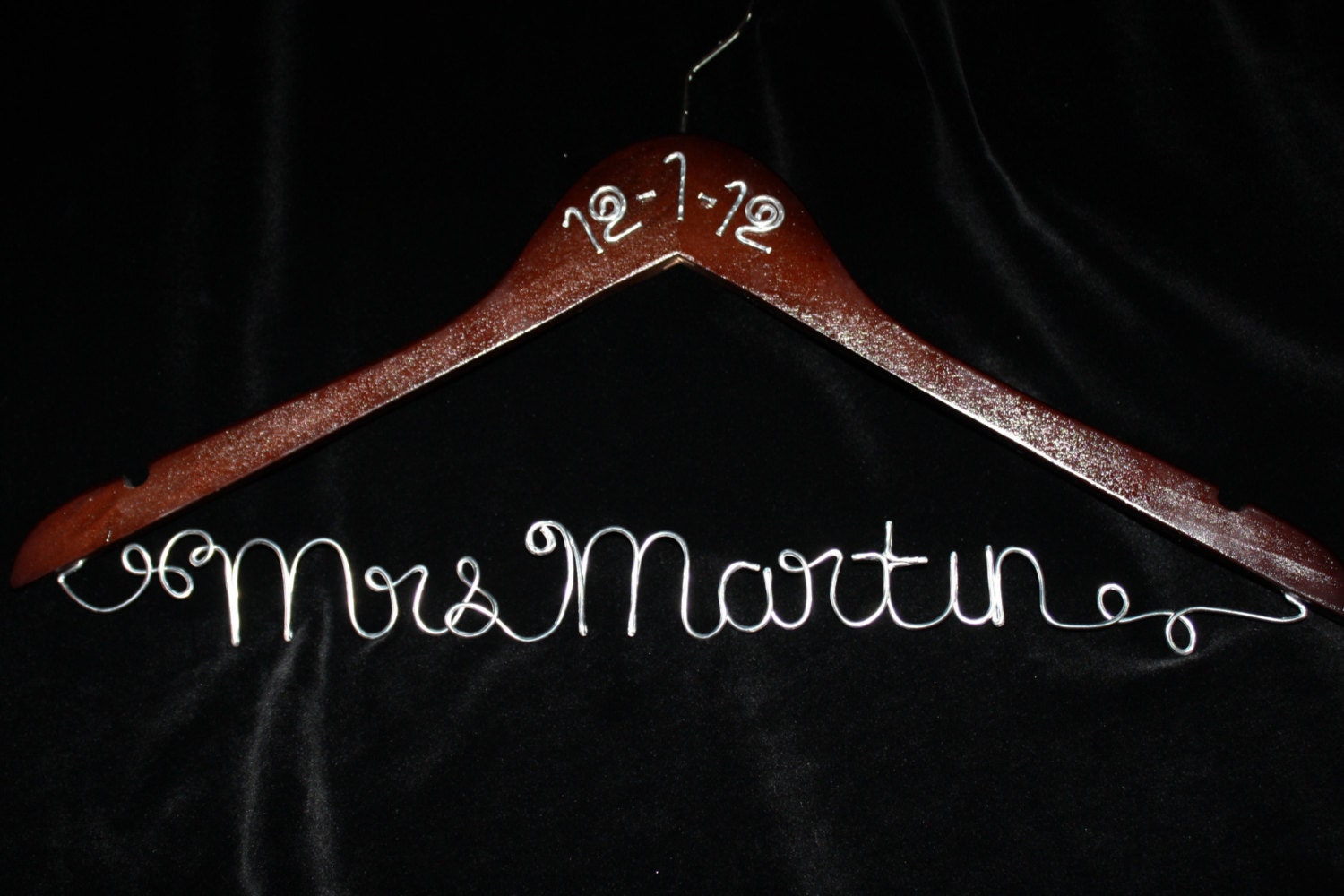 Personalized Wedding Dress Hanger, Bride Hanger, Personalized shower gift, Personalized Wedding gift, Bridal Hanger