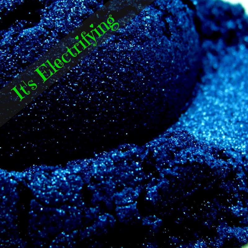 It's Electrifying (Bright Bold Electric Blue) Teal Color Shift... Full Size Eye Shadow
