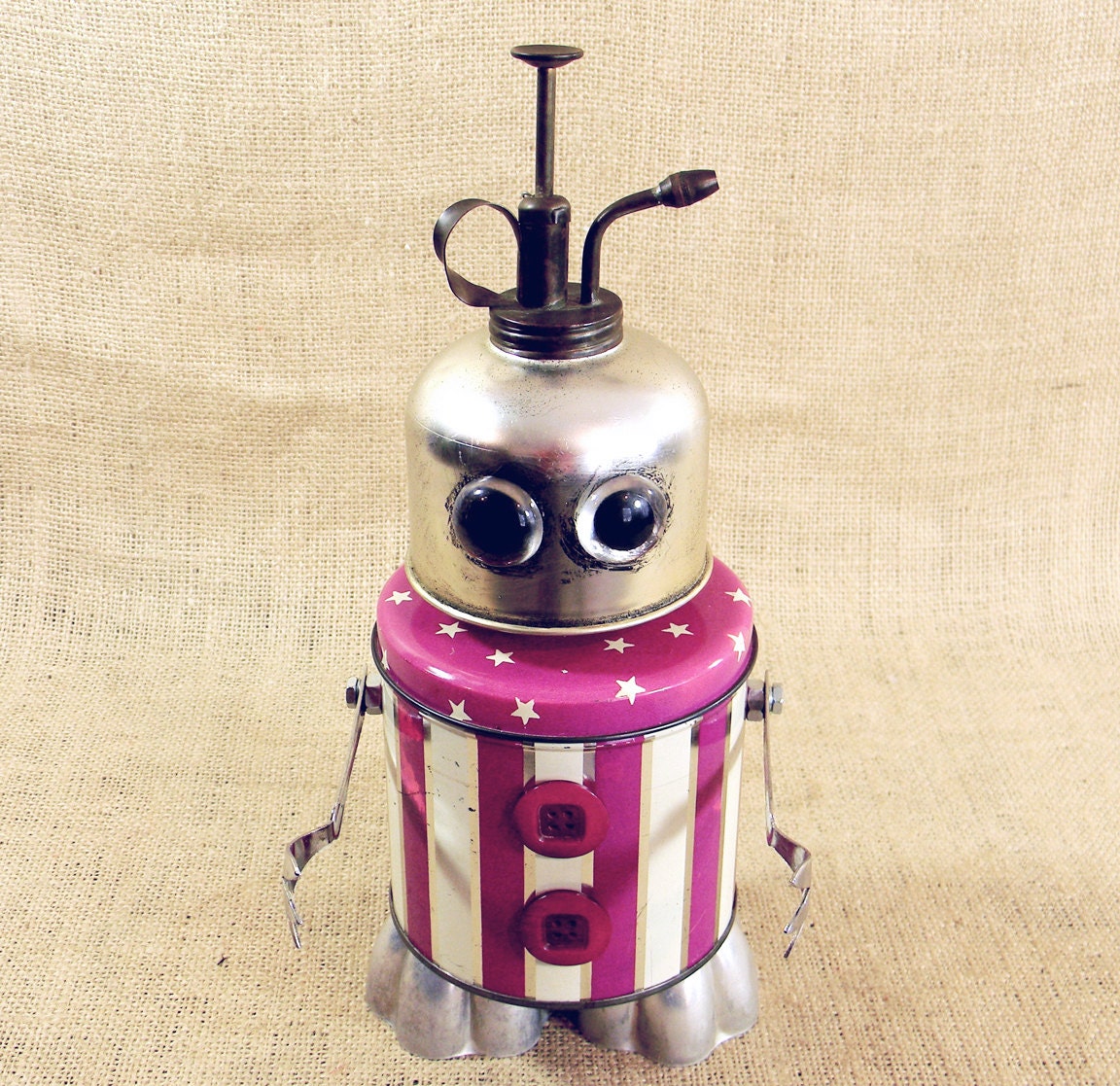STAR - a stellar little robot - Reclaim2Fame - assemblage sculpture
