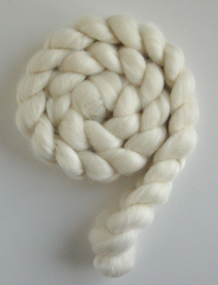 Falkland Ecru Wool Roving - Undyed Spinning or Felting Fiber Fiber, 4 ounces