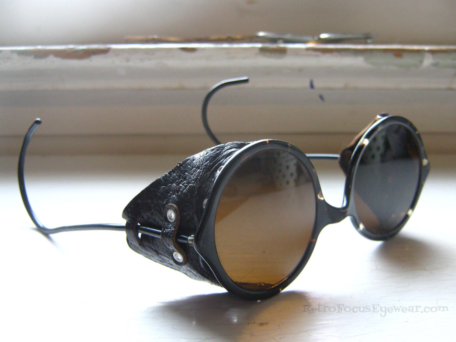 1930's Leather & Tortoise Pilot Sunglass Goggles w Cable Temples Amber Lenses